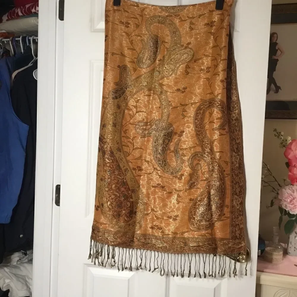 NWOT Orange and Browns with Silver Threads Scarf or Stole/Wrap